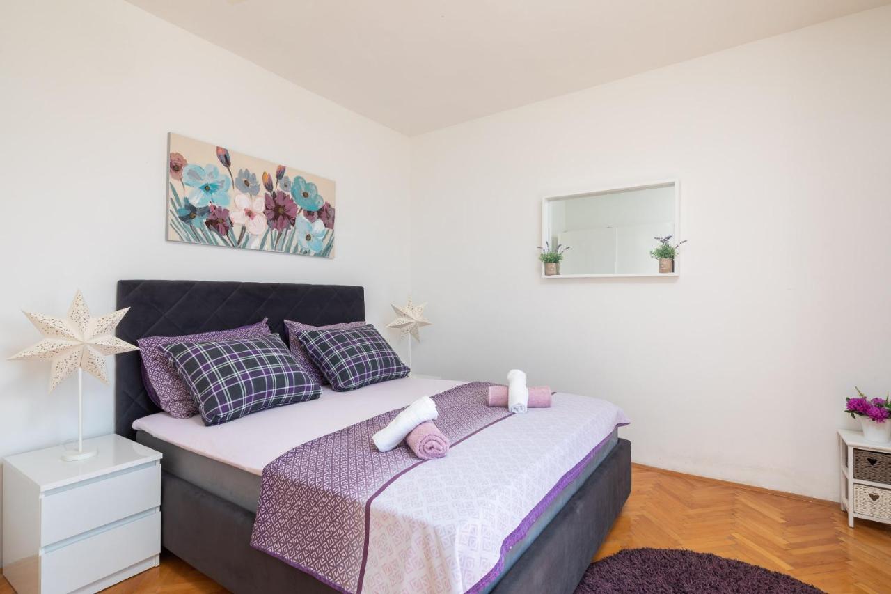 Sky Way Apartments Dugi Rat Exterior foto